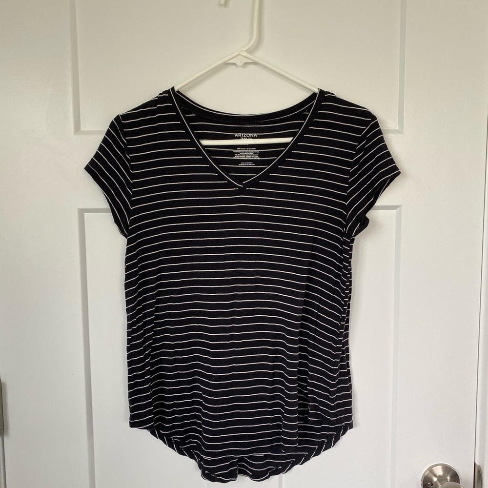 Arizona Jean Company Black and White Striped Short Sleeve Tee